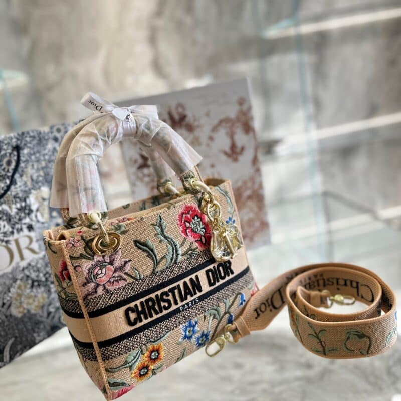 TÚI XÁCH LADY DIOR MEDIUM SIZE D-LITE BAG HỌA TIẾT THỔ CẨM SUPER VIP
