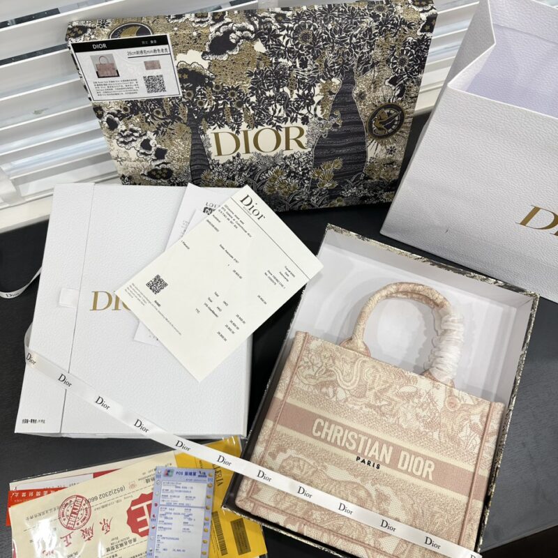 TÚI NỮ DIOR TOTE NGUYÊN BẢN SS2022 MÀU HỒNG