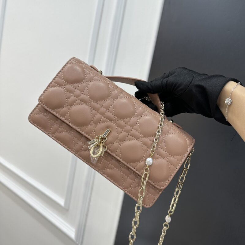 TÚI XÁCH DIOR MINI MISS DIOR TOP HANDLE BAG SUPER 2023