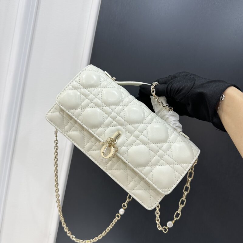 TÚI XÁCH DIOR MINI MISS DIOR TOP HANDLE BAG SUPER 2023