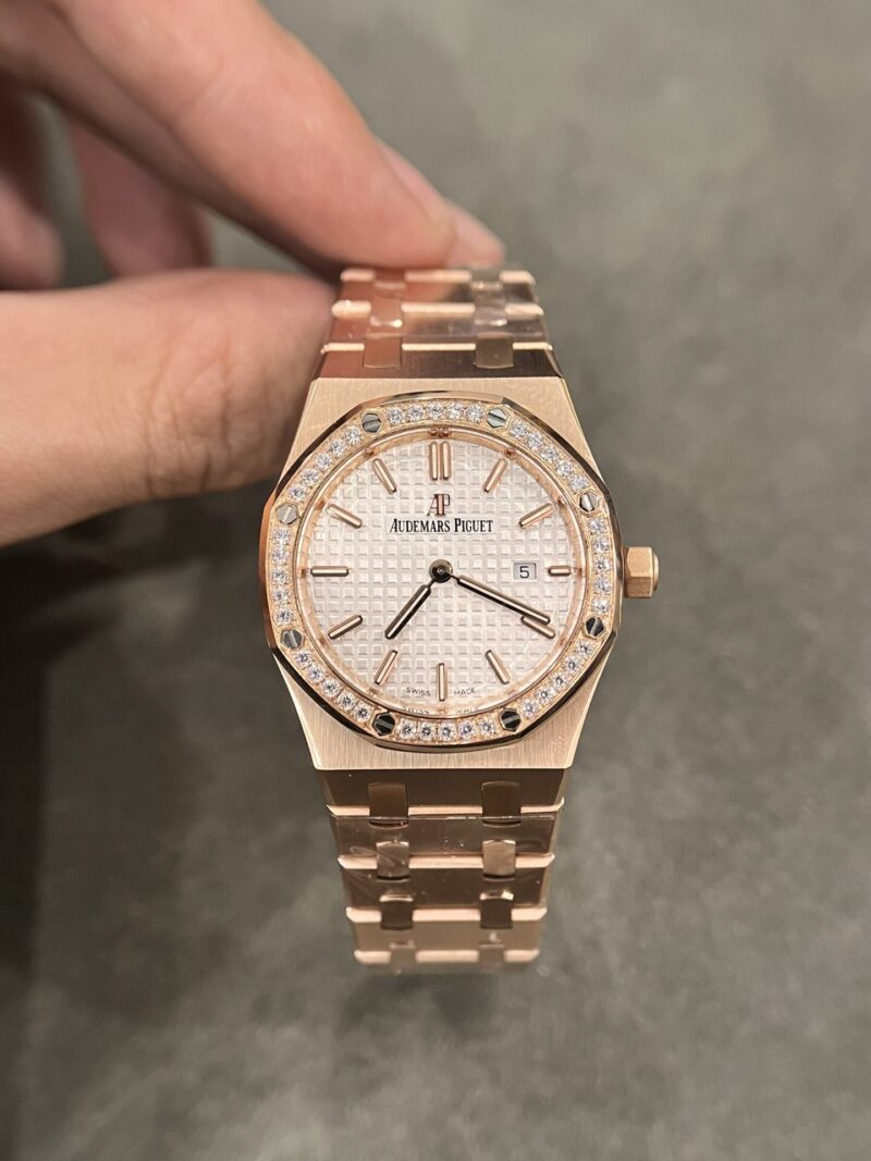 ĐỒNG HỒ NỮ AUDEMARS PIGUET ROYAK OAK 67651OR MÁY PIN THỤY SỸ REP 1:1