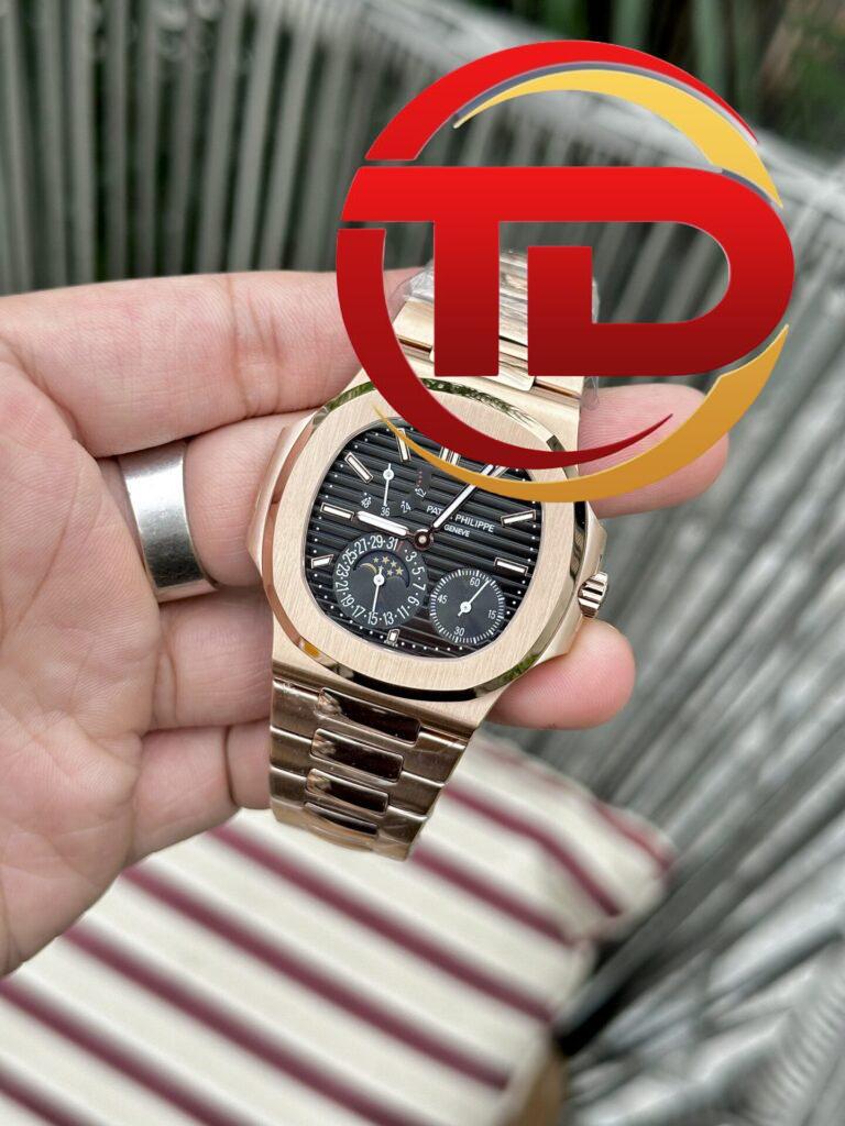 ĐỒNG HỒ PATEK PHILIPPE NAUTILUS 5712/1R MẶT SỐ ĐEN REP 11 GR FACTORY