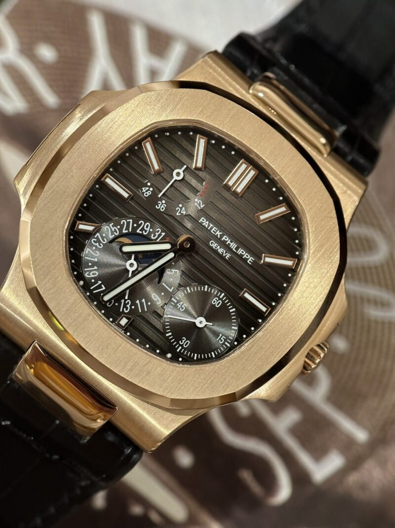 ĐỒNG HỒ PATEK PHILIPPE NAUTILUS 5712 CHẾ TÁC VÀNG KHỐI 18K VIP 40MM