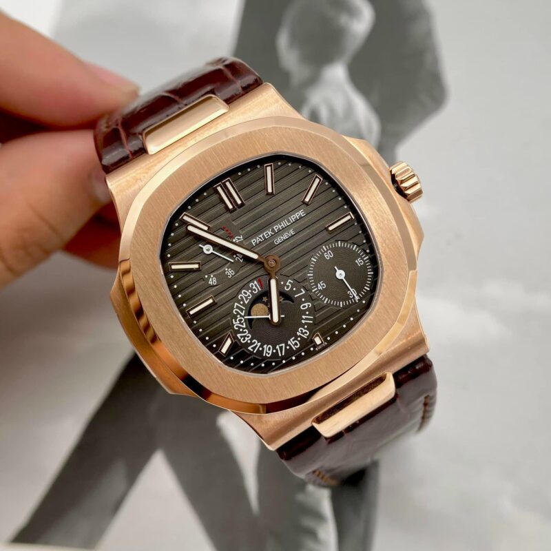 PATEK PHILIPPE NAUTILUS 5712R MẶT XÁM DÂY DA NÂU GR FACTORY