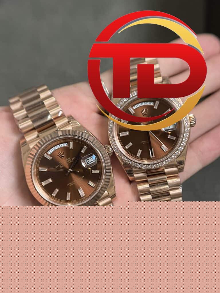 ROLEX DAY-DATE MẶT SỐ CHOCOLATE CỌC SỐ ĐÁ BAGUETTE FAKE CAO CẤP