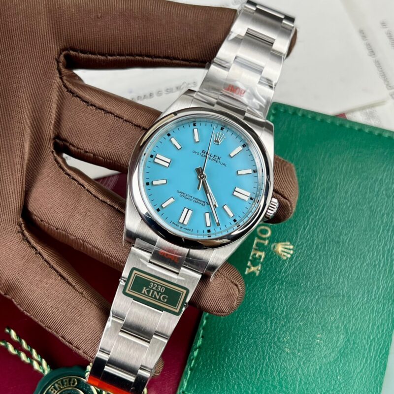 ĐỒNG HỒ ROLEX OYSTER PERPETUAL 124300 MẶT SỐ XANH BĂNG REP 1:1 KING FACTORY
