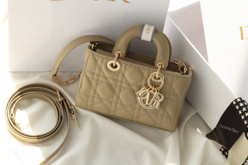 TÚI XÁCH DIOR LADY D-JOY MINI SIZE SUPER BAG DA LÌ TAG VÀNG