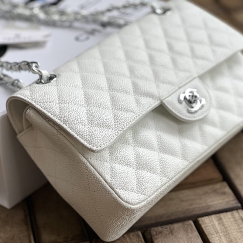 TÚI CHANEL CLASSIC FLAP BAG MEDIUM SLIVER NGUYÊN BẢN DA CAVIAR MÀU TRẮNG