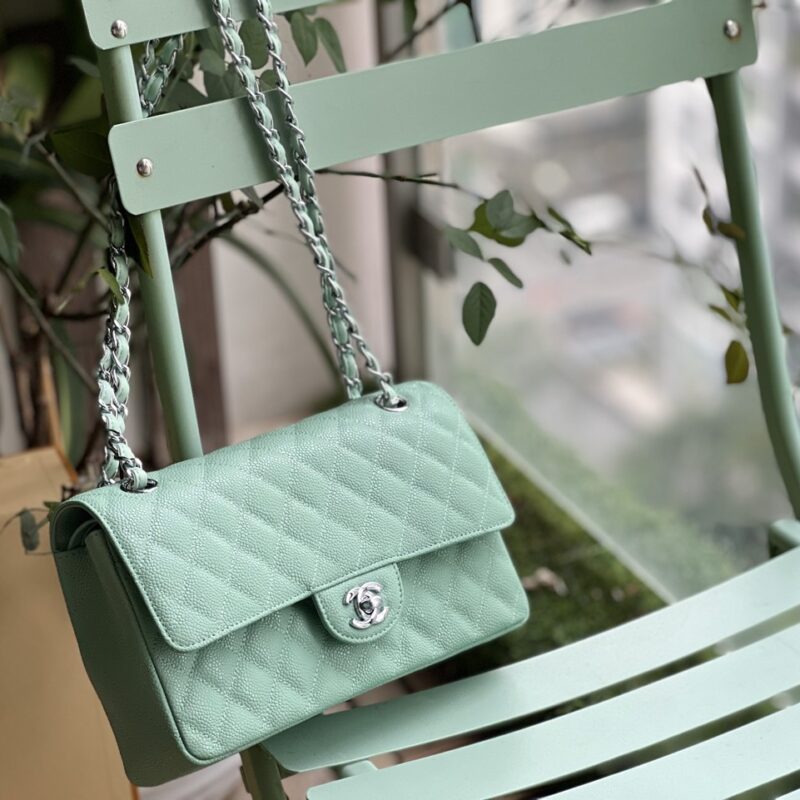 TÚI CHANEL CLASSIC FLAP BAG MEDIUM SLIVER NGUYÊN BẢN DA CAVIAR MÀU XANH NGỌC