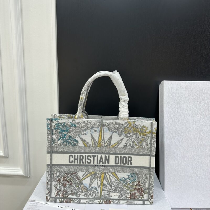 TÚI XÁCH MEDIUM DIOR BOOK TOTE NGUYÊN BẢN