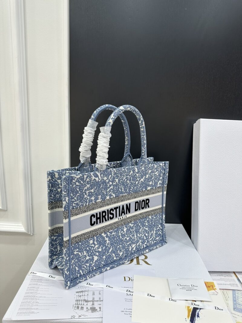 TÚI XÁCH MEDIUM DIOR BOOK TOTE NGUYÊN BẢN