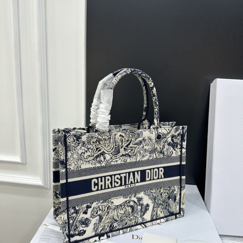 TÚI XÁCH MEDIUM DIOR BOOK TOTE NGUYÊN BẢN