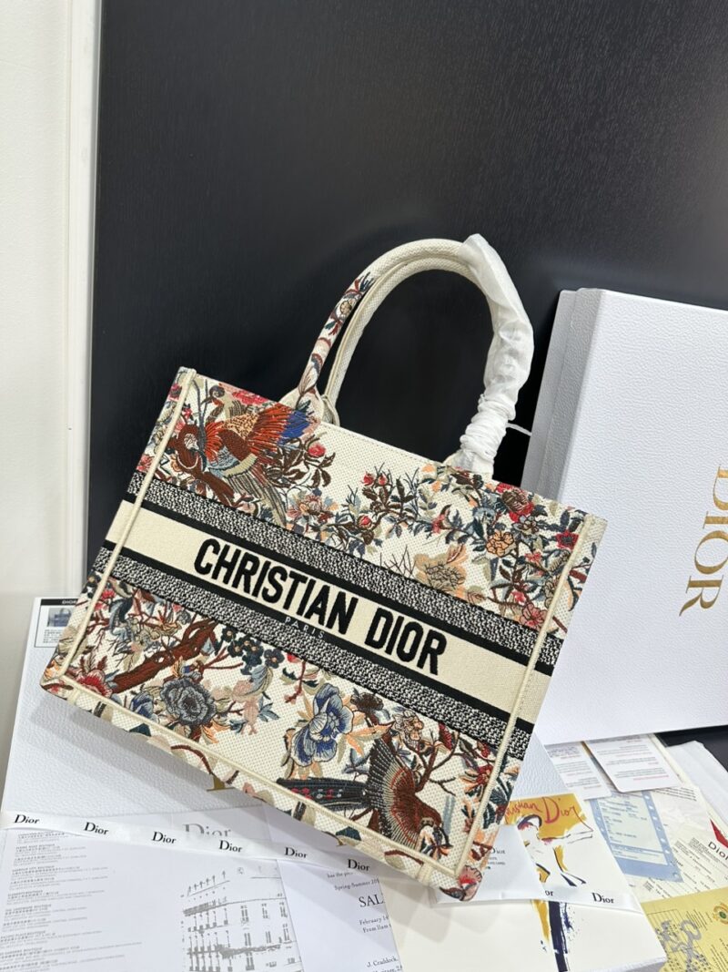 TÚI XÁCH MEDIUM DIOR BOOK TOTE NGUYÊN BẢN
