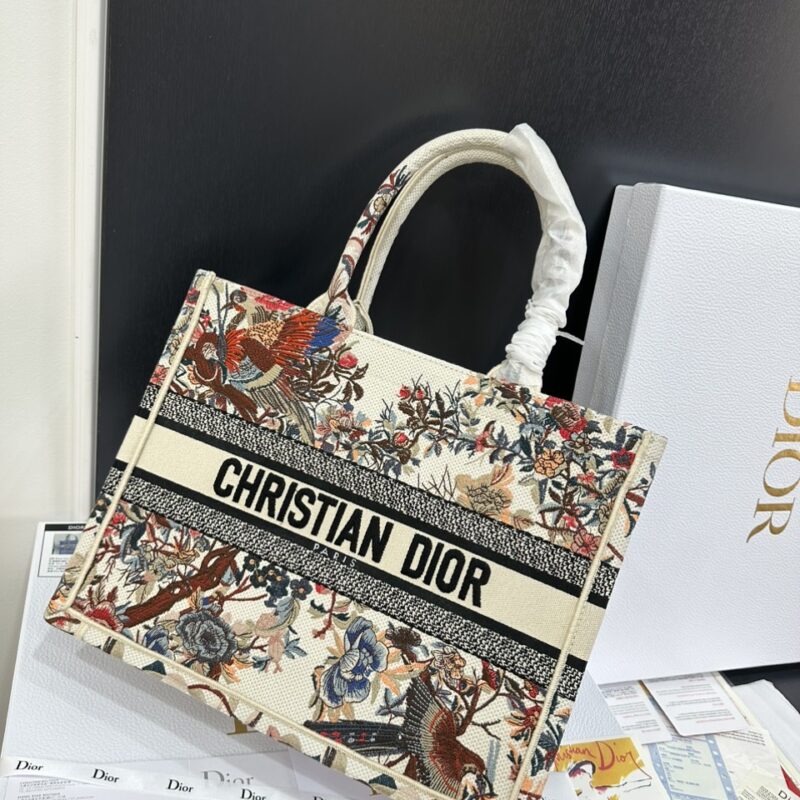 TÚI XÁCH MEDIUM DIOR BOOK TOTE NGUYÊN BẢN