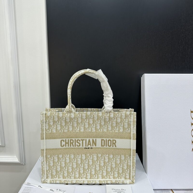 TÚI XÁCH MEDIUM DIOR BOOK TOTE NGUYÊN BẢN