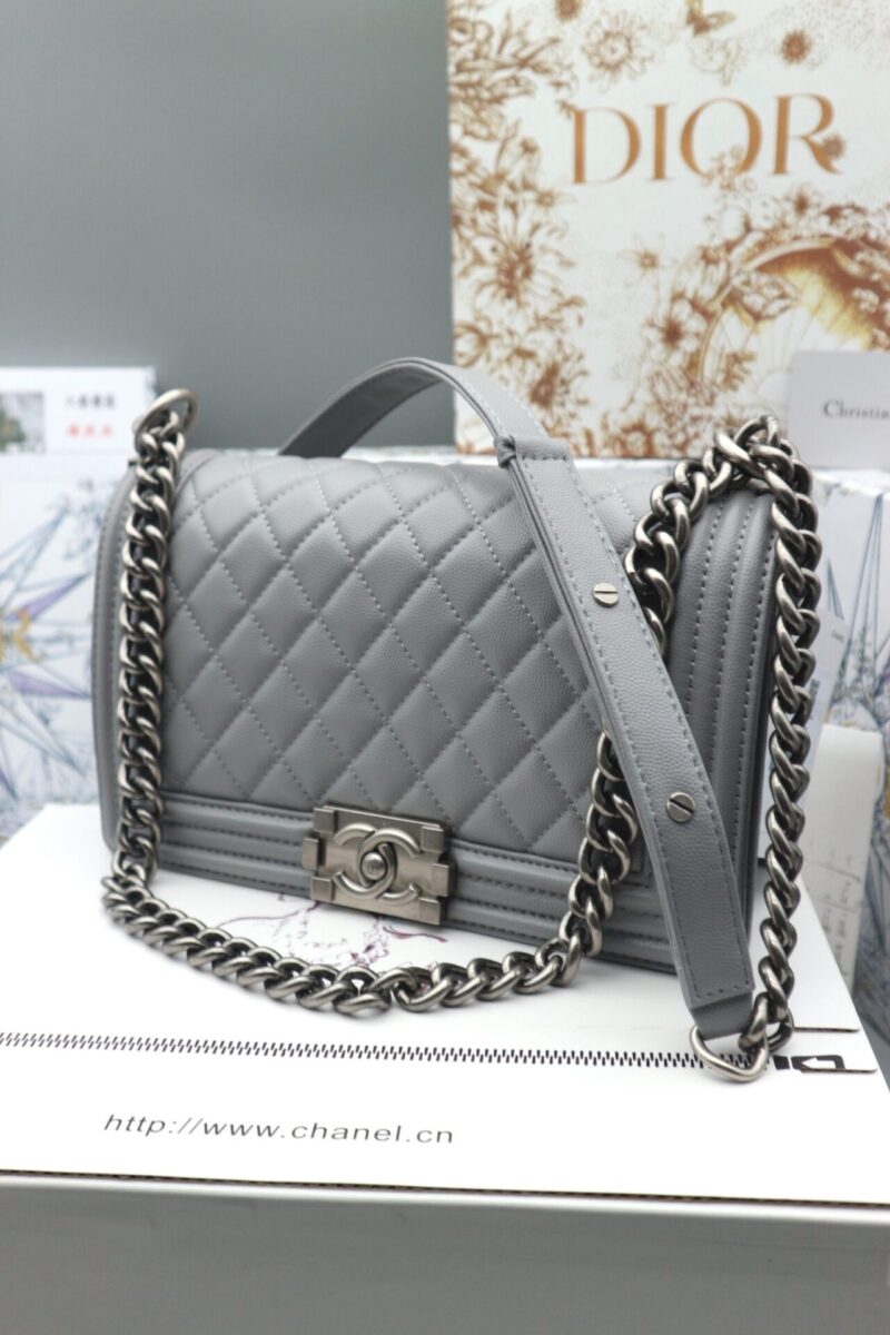 TÚI CHANEL SAC BOY FLAP BAG CAVIAR NGUYÊN BẢN MÀU GHI TAG BẠC