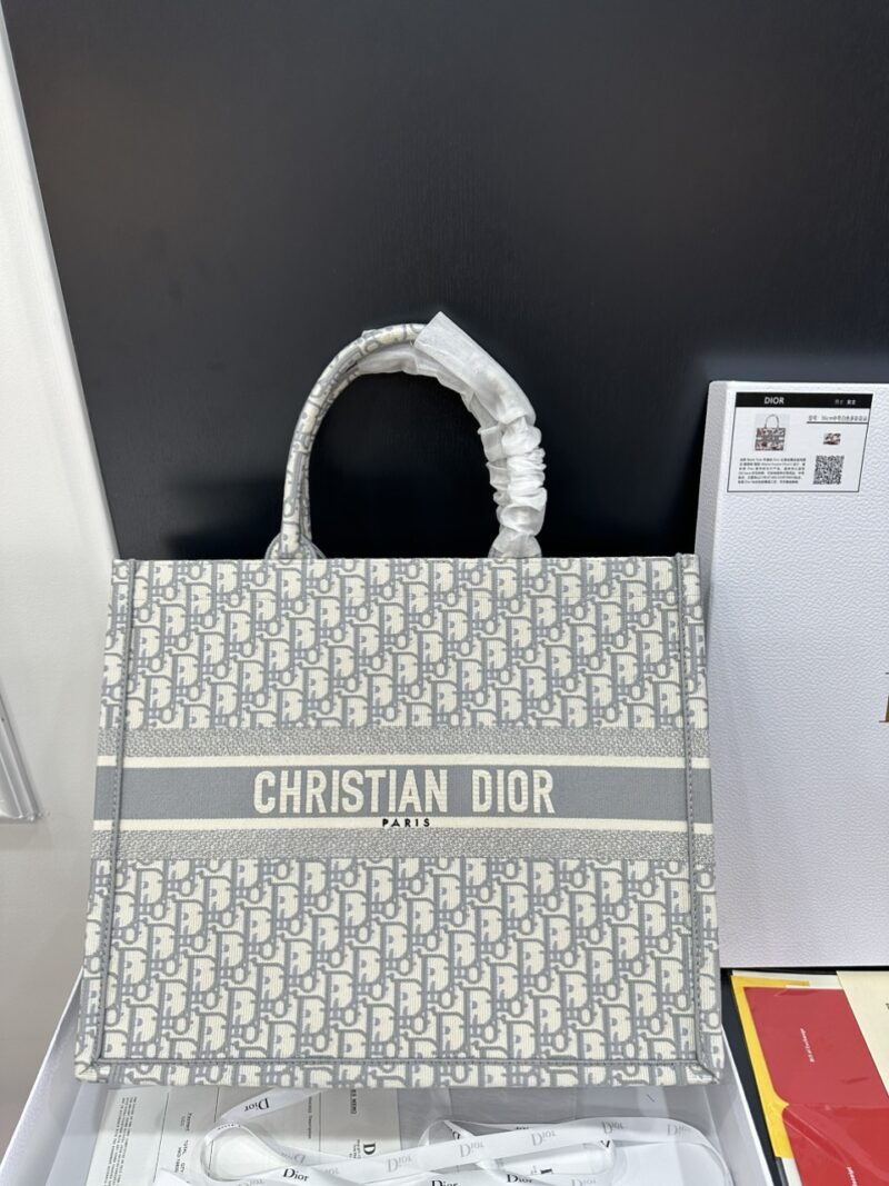 TÚI XÁCH DIOR LARGE BOOK TOTE NGUYÊN BẢN