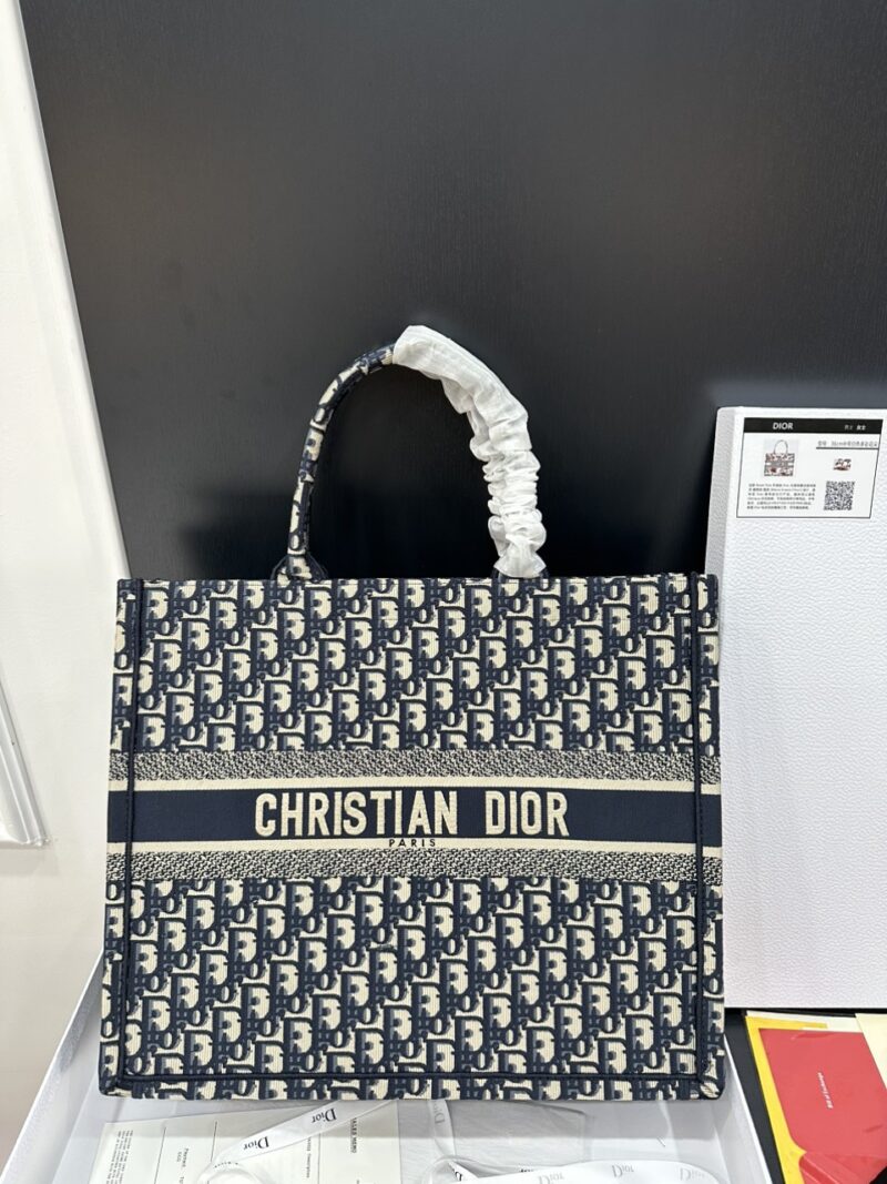 TÚI XÁCH DIOR LARGE BOOK TOTE NGUYÊN BẢN