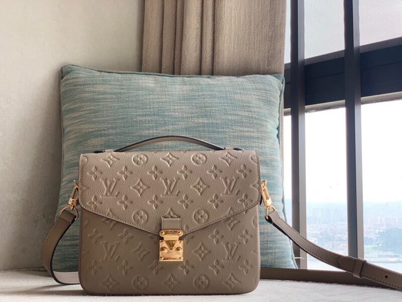 TÚI XÁCH LV LOUIS VUITTON POCHETTE METIS SIÊU CẤP MÀU NÂU