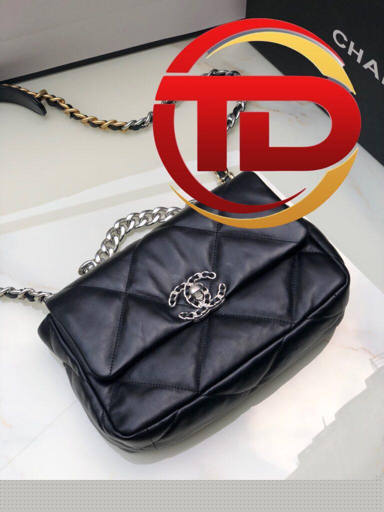 TÚI CHANEL 19 FLAP BAG DOUBLE C LOGO LAMBSKIN KHÓA BẠC SIÊU CẤP MÀU ĐEN