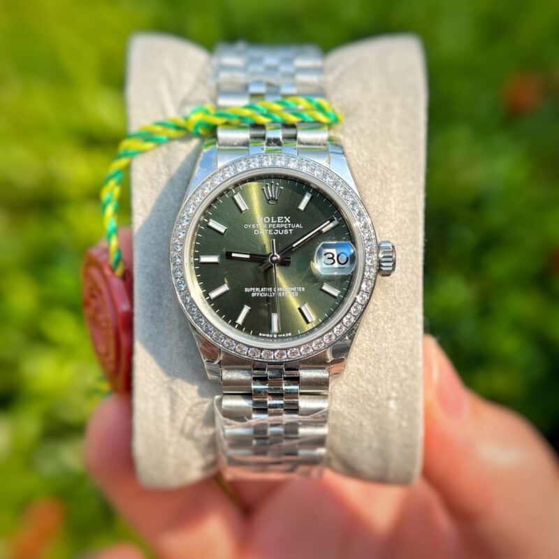 ĐỒNG HỒ NỮ ROLEX DATEJUST MẶT XANH BẠC HÀ NIỀNG ĐÁ REPLICA 1:1 EW 31MM