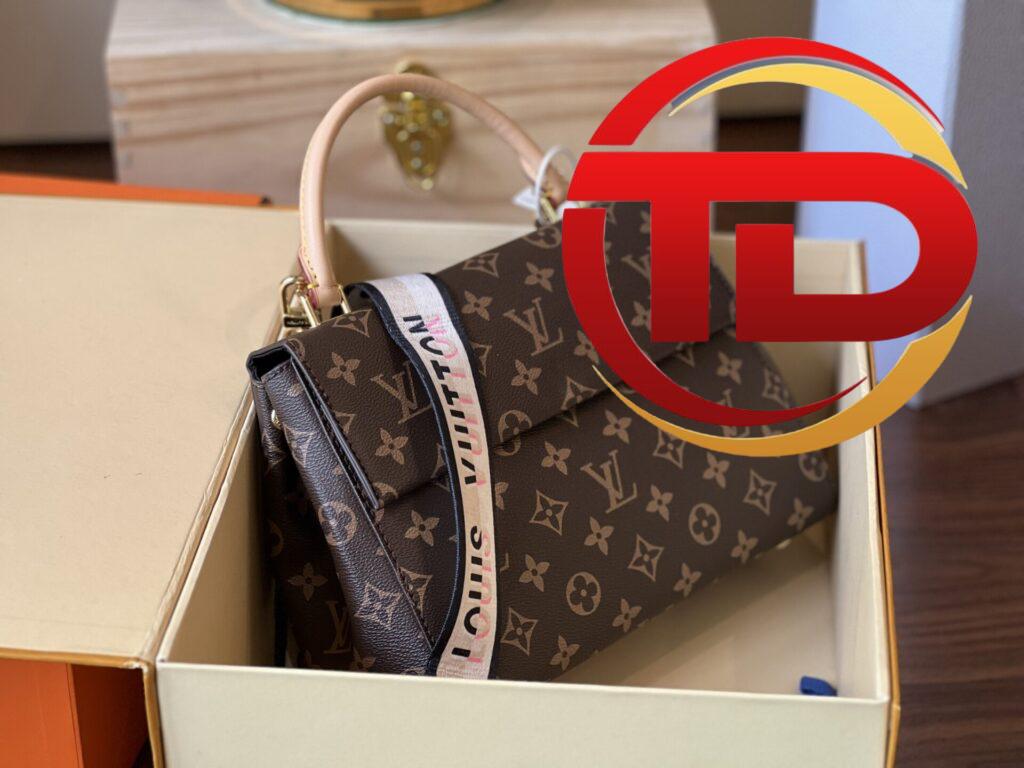 TÚI LV LOUIS VUITTON CLUNY BB MONOGRAM SUPER