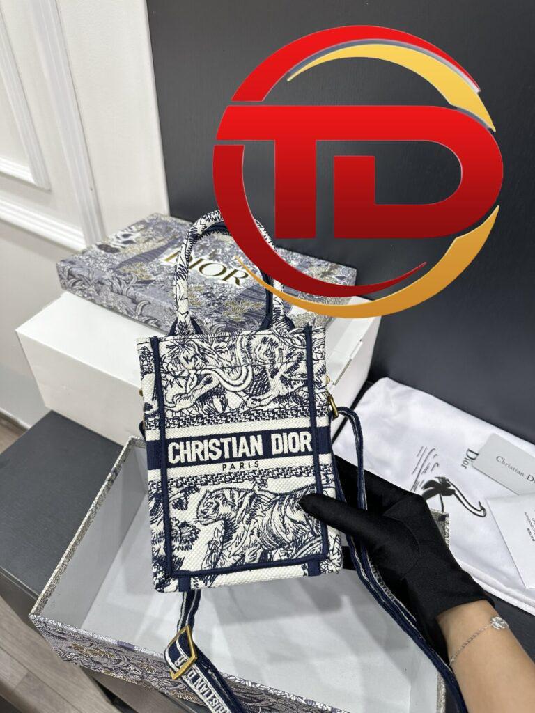 TÚI ĐEO CHÉO MINI DIOR BOOK TOTE PHONE BAG NGUYÊN BẢN