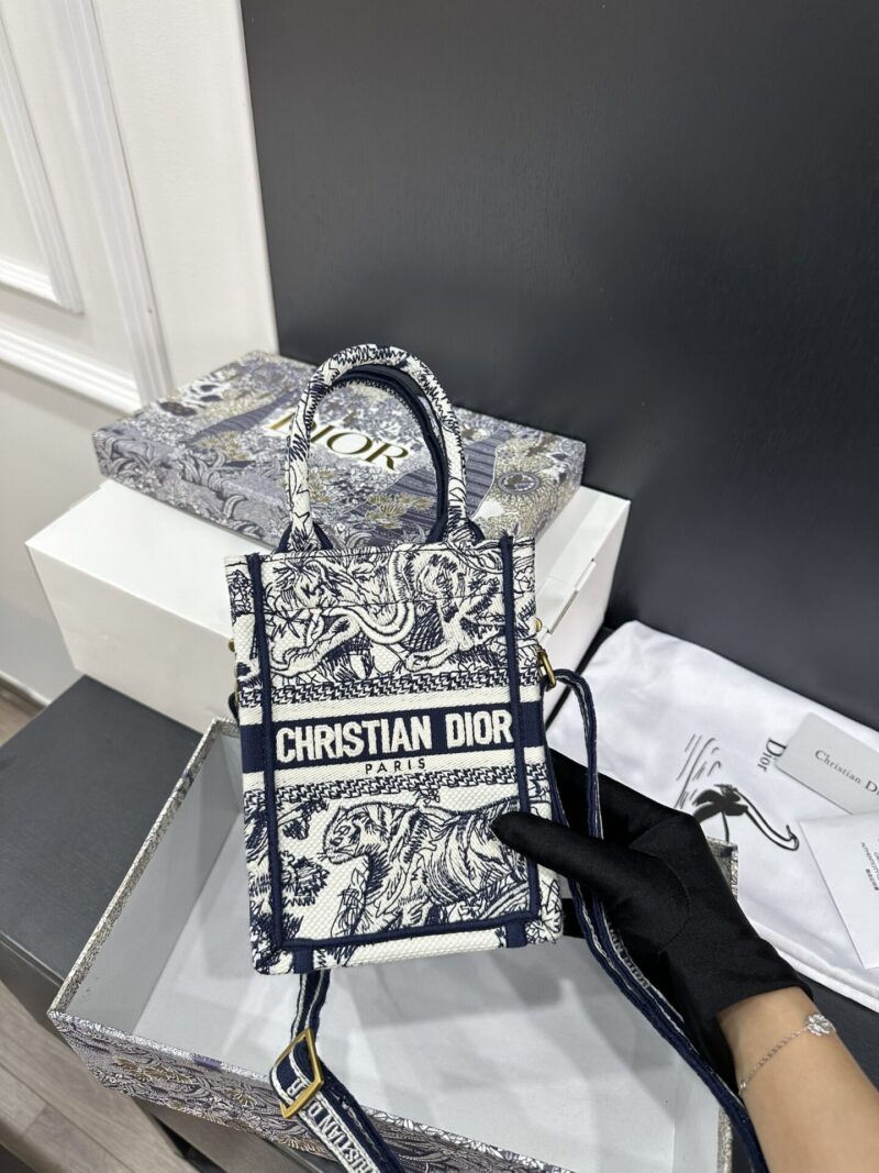 TÚI ĐEO CHÉO MINI DIOR BOOK TOTE PHONE BAG NGUYÊN BẢN