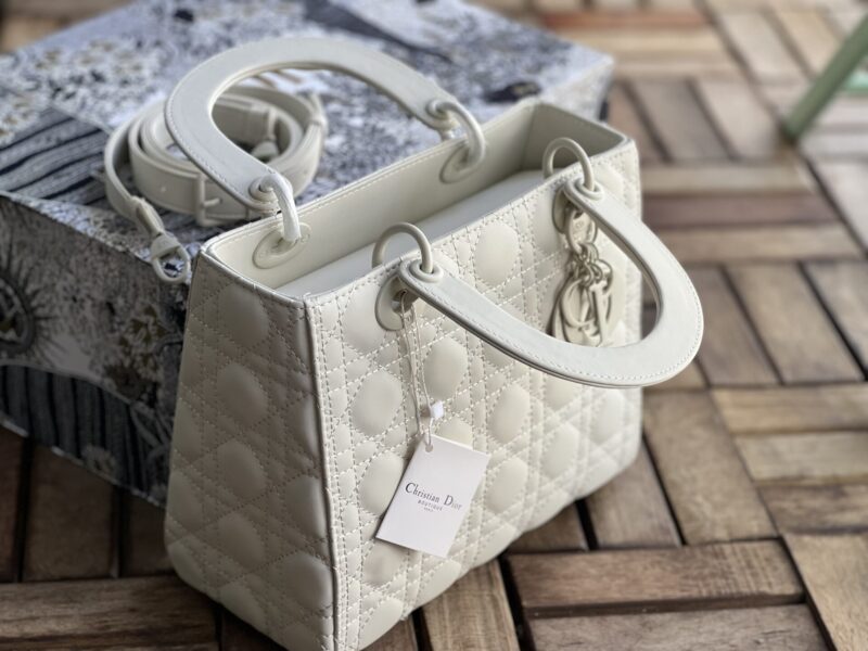 TÚI XÁCH DIOR LADY NGUYÊN BẢN MEDIUM SIZE 24 TAG LÌ