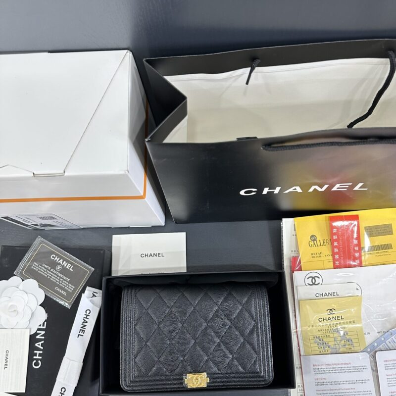 TÚI CHANEL BOY WOC WALLET ON CHAIN BLACK SIÊU CẤP