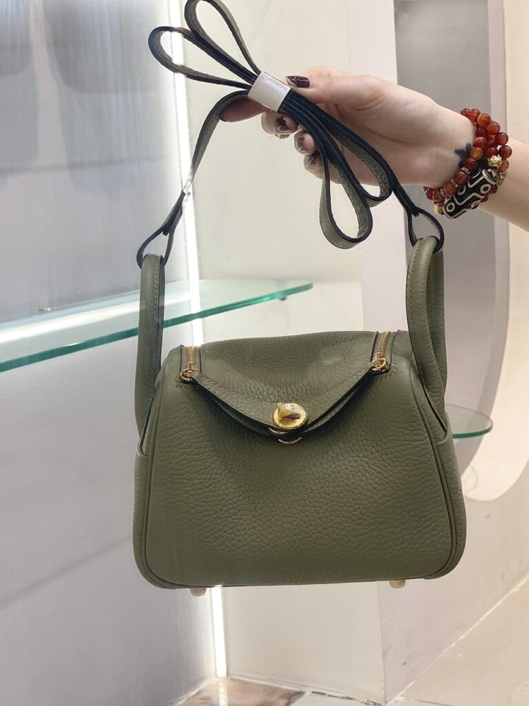 TÚI XÁCH HERMES LINDY MINI KHÂU TAY SIÊU CẤP DA BÊ MÀU XANH RÊU