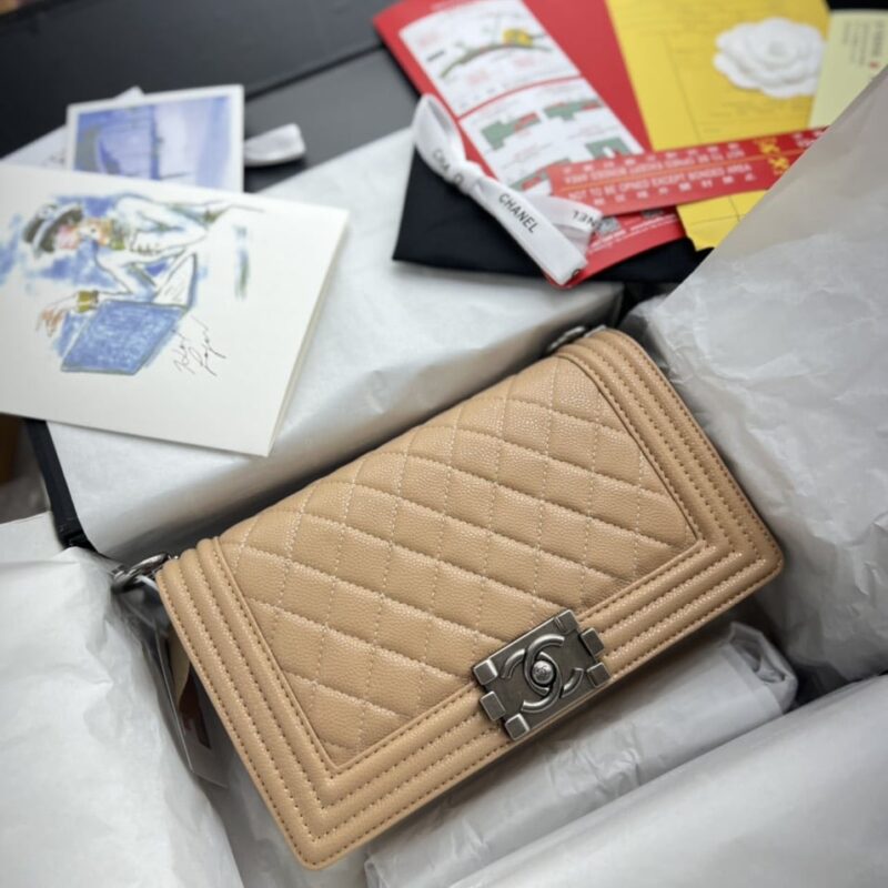 TÚI CHANEL SAC BOY FLAP BAG CAVIAR NGUYÊN BẢN MÀU NÂU TAG BẠC