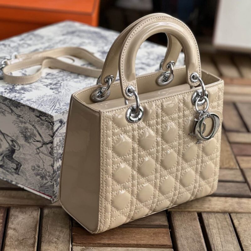 TÚI XÁCH DIOR LADY NGUYÊN BẢN MEDIUM SIZE 24 DA BÓNG TAG BẠC