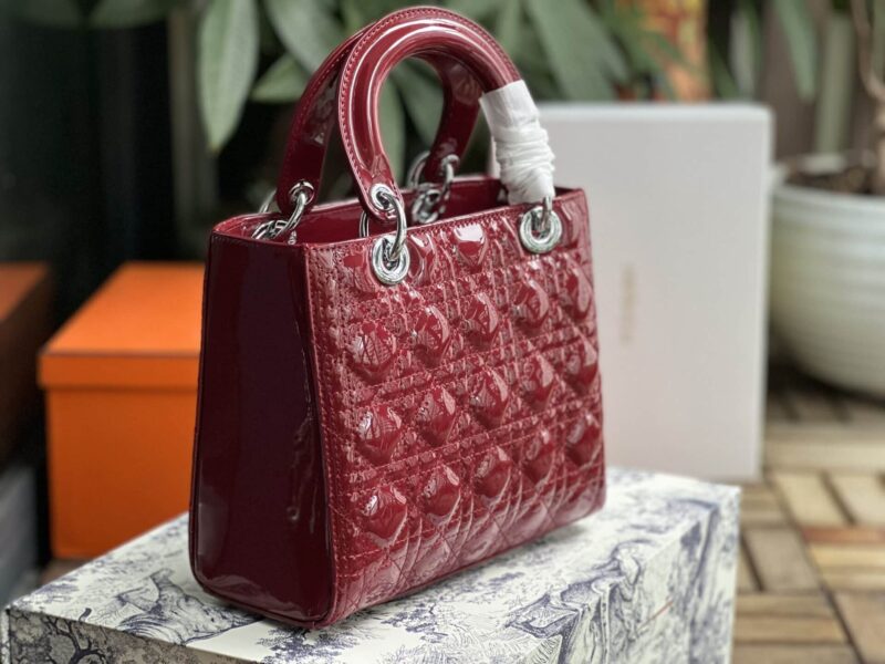 TÚI XÁCH DIOR LADY NGUYÊN BẢN MEDIUM SIZE 24 DA BÓNG TAG BẠC