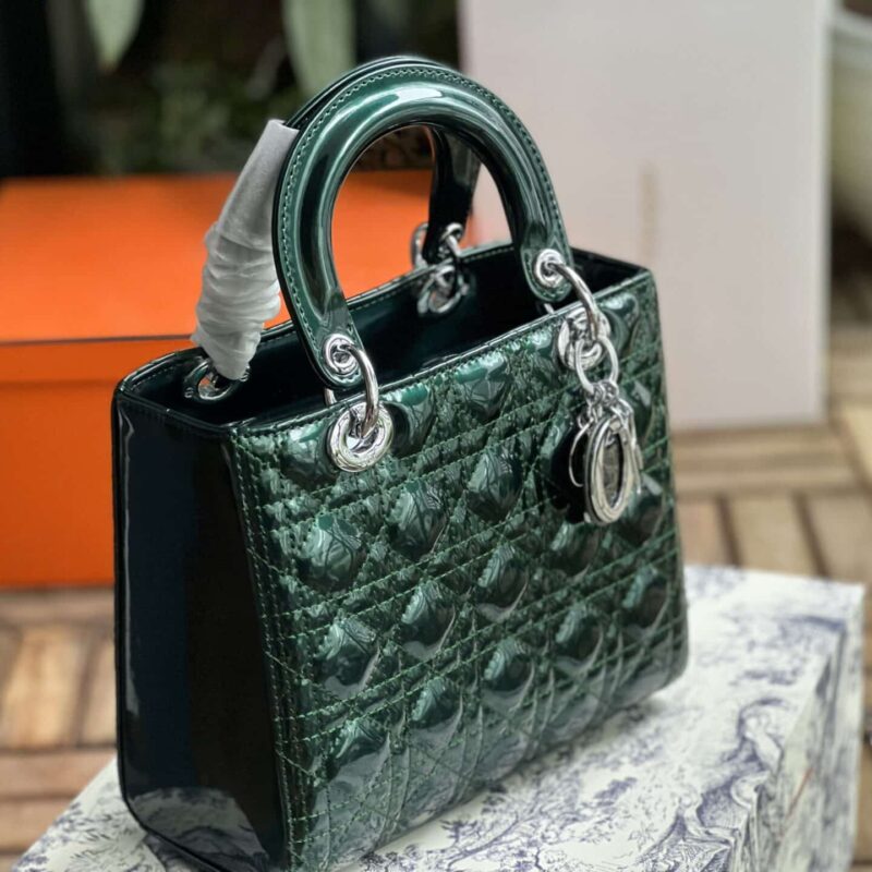 TÚI XÁCH DIOR LADY NGUYÊN BẢN MEDIUM SIZE 24 DA BÓNG TAG BẠC