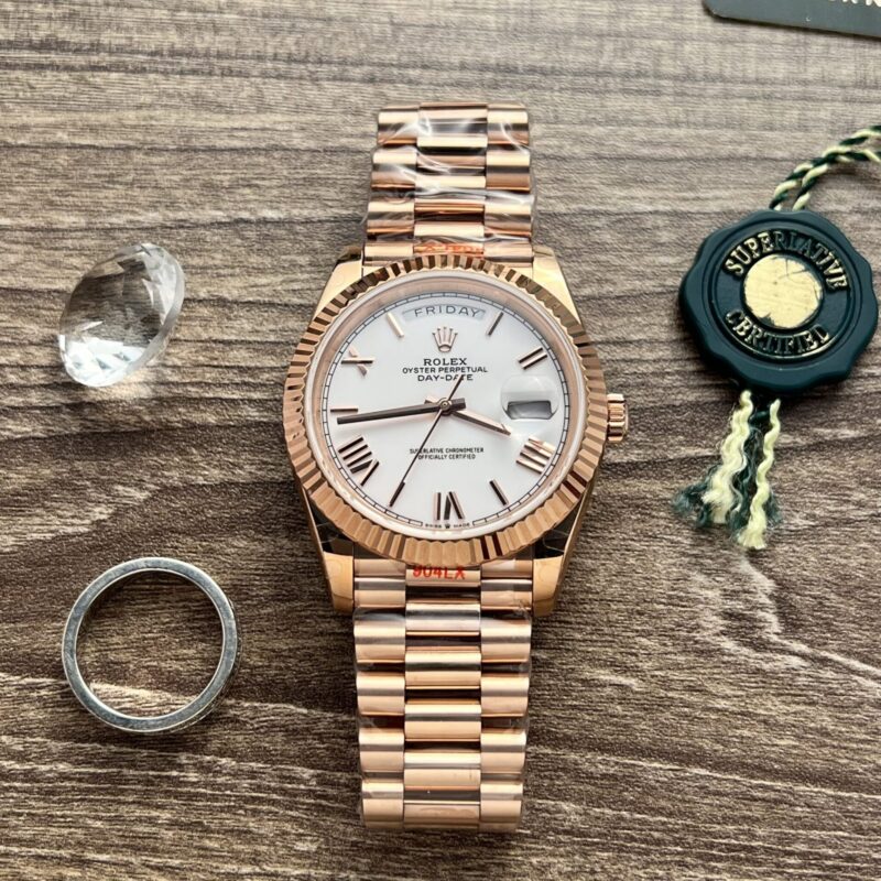 ĐỒNG HỒ ROLEX DAY-DATE 228235 MẶT TRẮNG VÀNG HỒNG REPLICA V2 167 GRAM 40MM