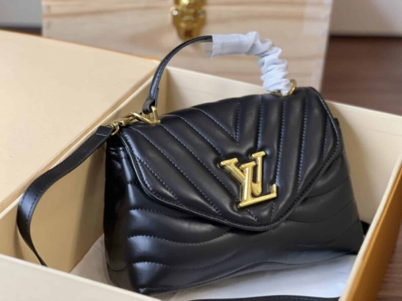 TÚI LV LOUIS VUITTON HOLD ME H24 SUPER
