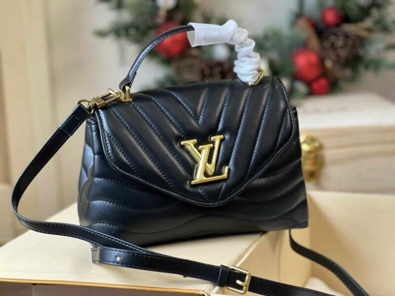 TÚI LV LOUIS VUITTON HOLD ME H24 SUPER