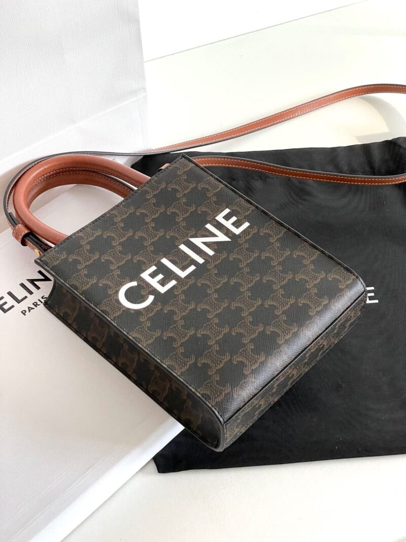 TÚI CELINE MINI VERTICAL CABAS IN TRIOMPHE CANVAS AND CALFSKIN WITH CELINE PRINT TAN SIÊU CẤP