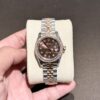 ĐỒNG HỒ ROLEX LADY DATEJUST MẶT CHOCOLATE CỌC SỐ ĐÁ VIỀN MOISSANITE 28MM