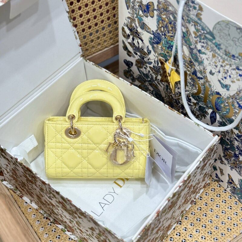 TÚI DIOR LADY D-JOY MICRO MÀU VÀNG DA BÓNG KIM LOẠI VÀNG VIP LIKE AUTH SIZE 16CM