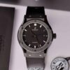 ĐỒNG HỒ HUBLOT CLASSIC FUSION BLACK MAGIC MẶT ĐEN REP 1:1 MÁY SW300 CHÍNH HÃNG 42MM
