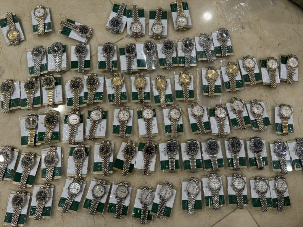 Những Thông Tin Đầy Đủ Nhất Về Đồng Hồ Rep 1:1 Bạn Cần Biết